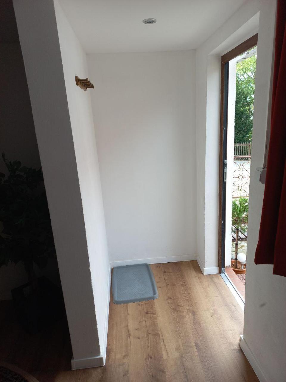 Bungalow Hugo Oppach Exteriör bild