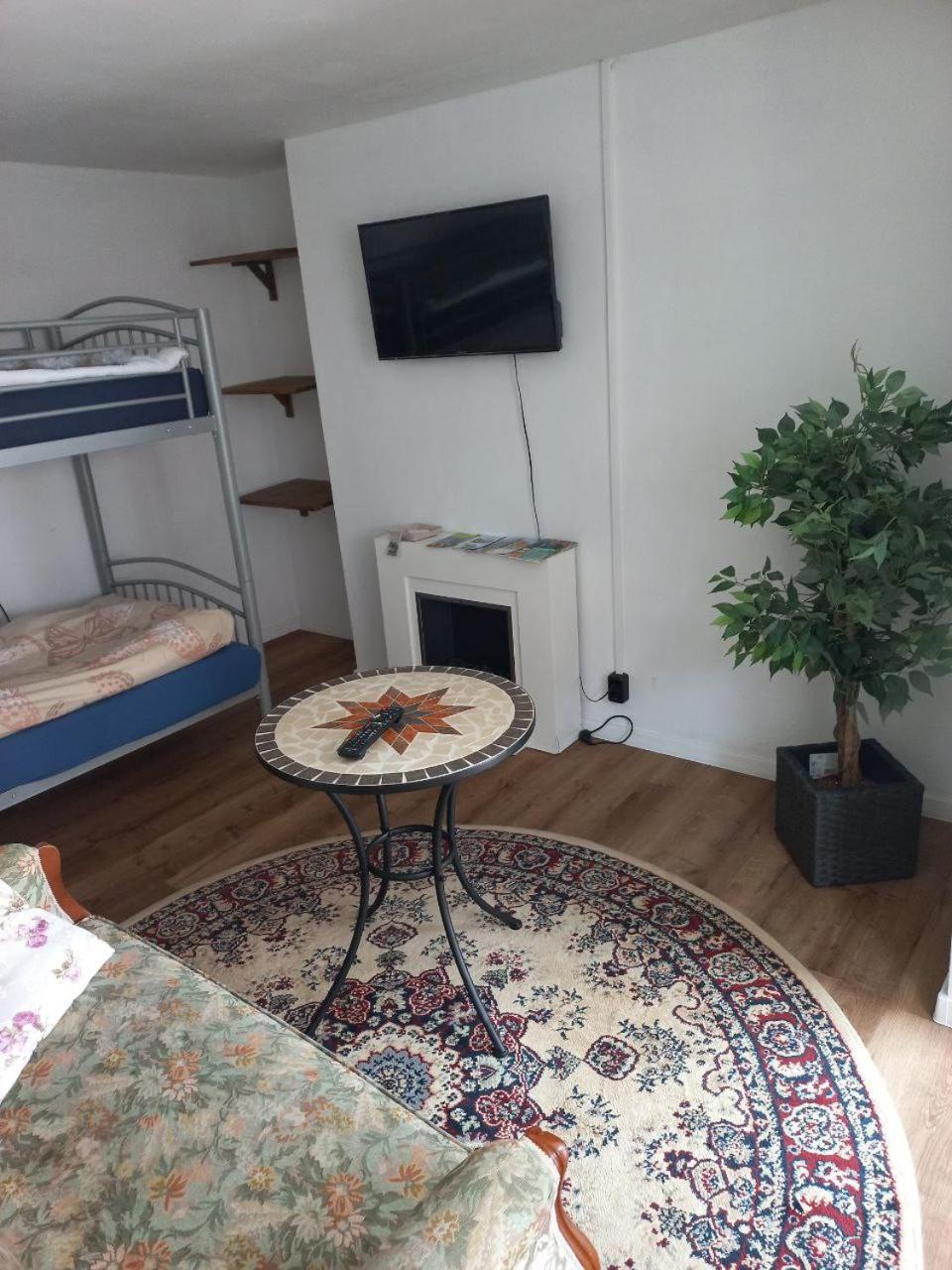 Bungalow Hugo Oppach Exteriör bild